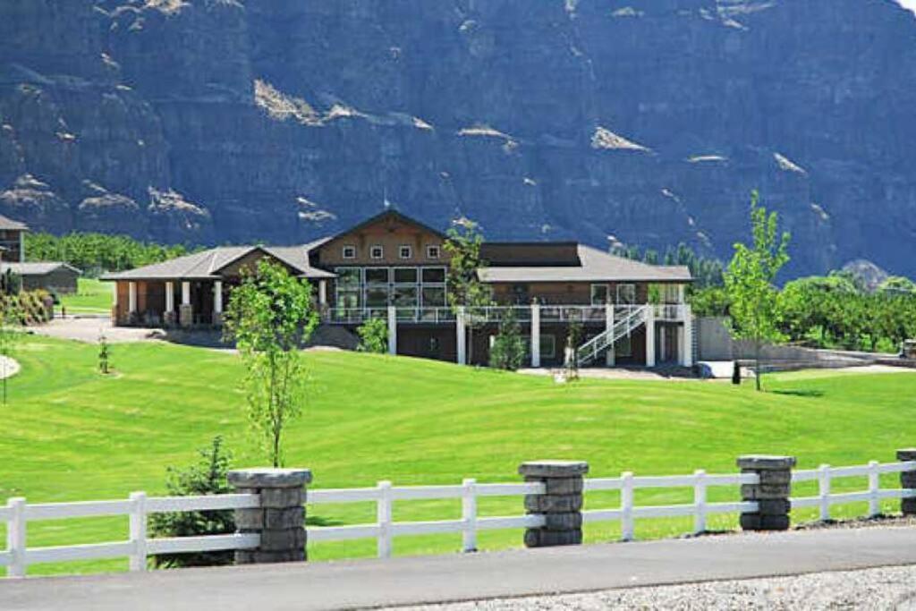 Sunserra Villa! Movie Room, Family Friendly, Bbqs, Pools, Free Golf! Quincy Екстер'єр фото
