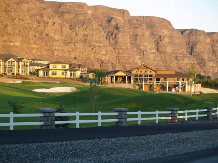 Sunserra Villa! Movie Room, Family Friendly, Bbqs, Pools, Free Golf! Quincy Екстер'єр фото