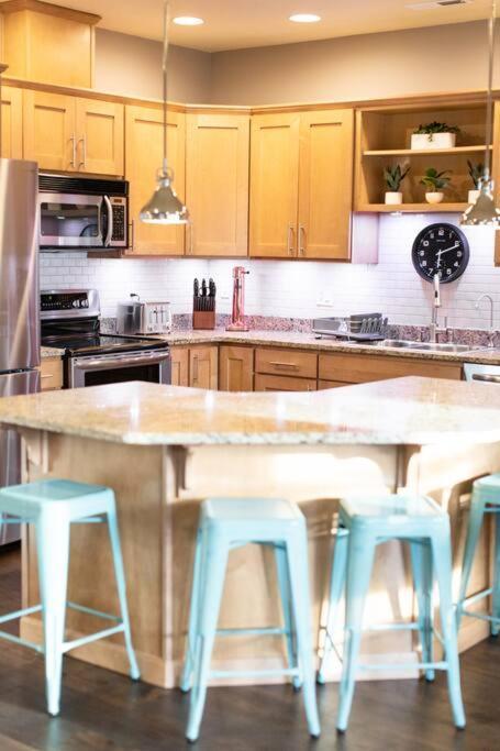Sunserra Villa! Movie Room, Family Friendly, Bbqs, Pools, Free Golf! Quincy Екстер'єр фото